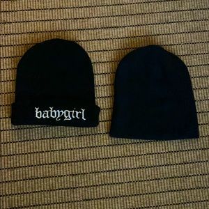 Baby girl Beanie and a plane beanie 🖤⛓